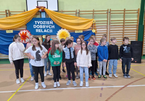 Klasa IIIa w czasie występu