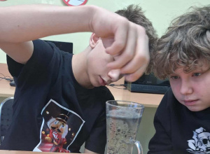 Zabawa i nauka z zestawami " Odkryjmy to!"