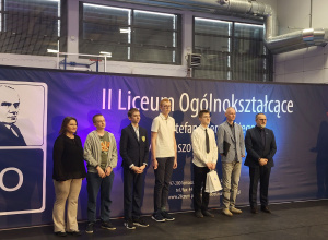 Sukcesy w powiatowych konkursach organizowanych przez II LO