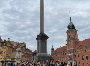 Klasy piąte na wycieczce w Warszawie