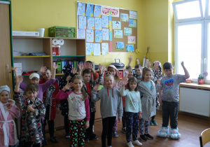 W Dniu Szlafroka i Piżamy pozdrawiają uczniowie klasy Ib