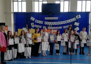 Uczniowie nagrodzeni i wyróżnieni w konkursie