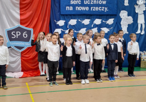 Klasa Ib składa ślubowanie.